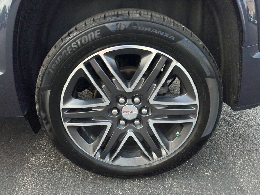 Used 2019 GMC Acadia Denali w/ Technology Package AWD/4WD image 10