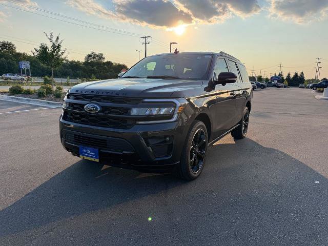 Certified 2024 Ford Expedition Limited AWD/4WD image 2