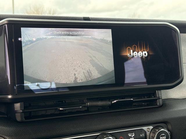 Used 2025 Jeep Wrangler Sport image 23