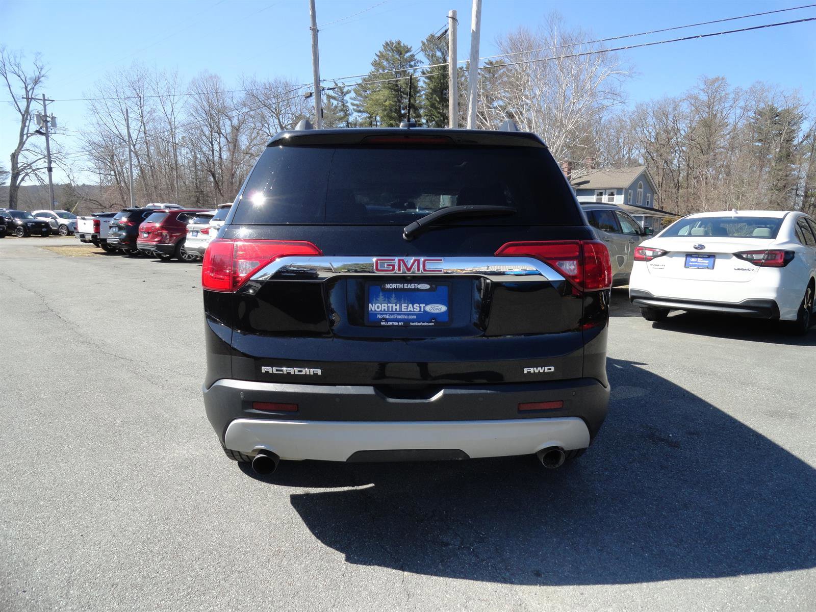 Used 2019 GMC Acadia SLE w/ Driver Alert Package I image 4