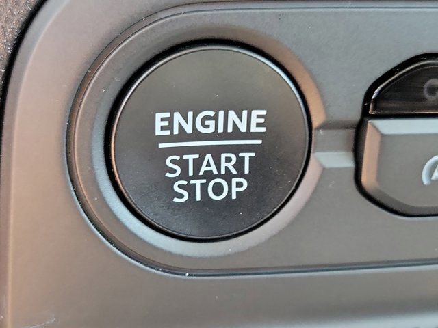 Certified 2025 Ford Bronco Sport Outer Banks w/ Outer Banks Tech Package+ AWD/4WD image 28