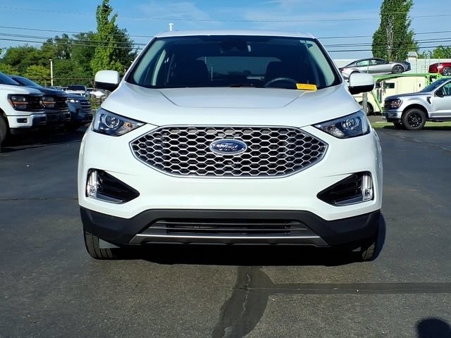 Certified 2023 Ford Edge SEL w/ Convenience Package AWD/4WD image 2
