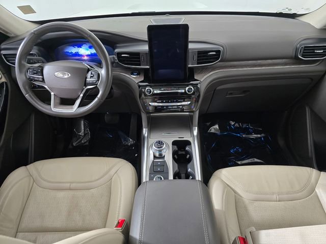 Certified 2023 Ford Explorer Platinum w/ Technology Package AWD/4WD image 21