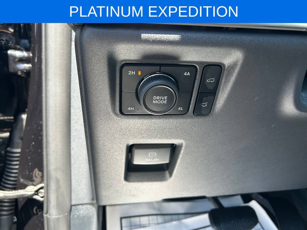 Certified 2025 Ford Expedition Platinum w/ Driver's Package AWD/4WD image 19