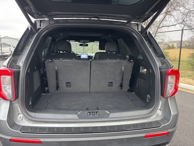 Certified 2024 Ford Explorer ST-Line w/ Class IV Trailer Tow Package image 11