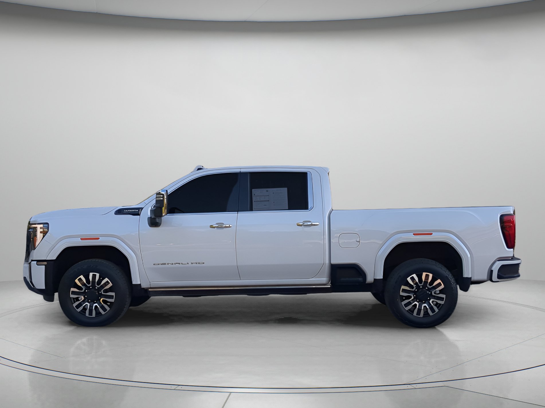 Used 2024 GMC Sierra 2500 Denali Ultimate AWD/4WD image 43