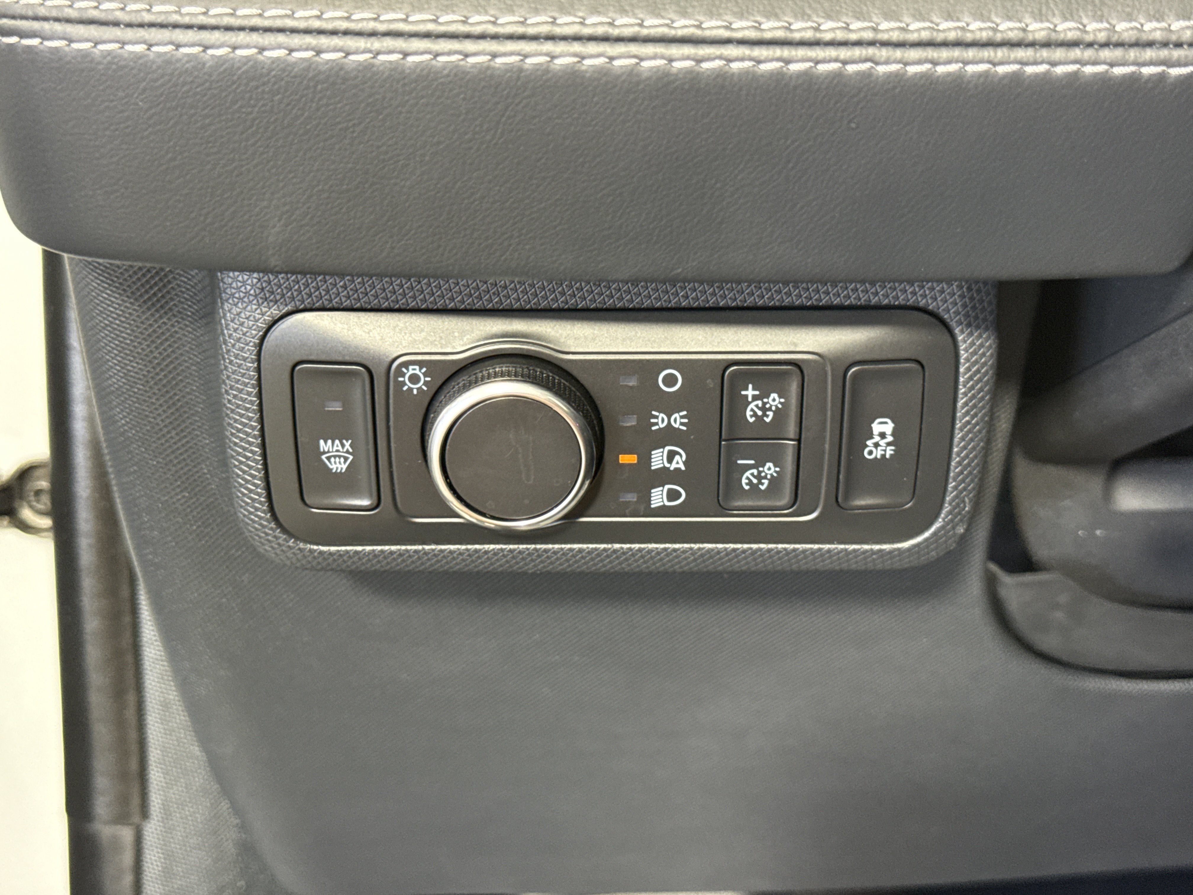 Certified 2022 Ford Mustang Mach-E Premium RWD image 25