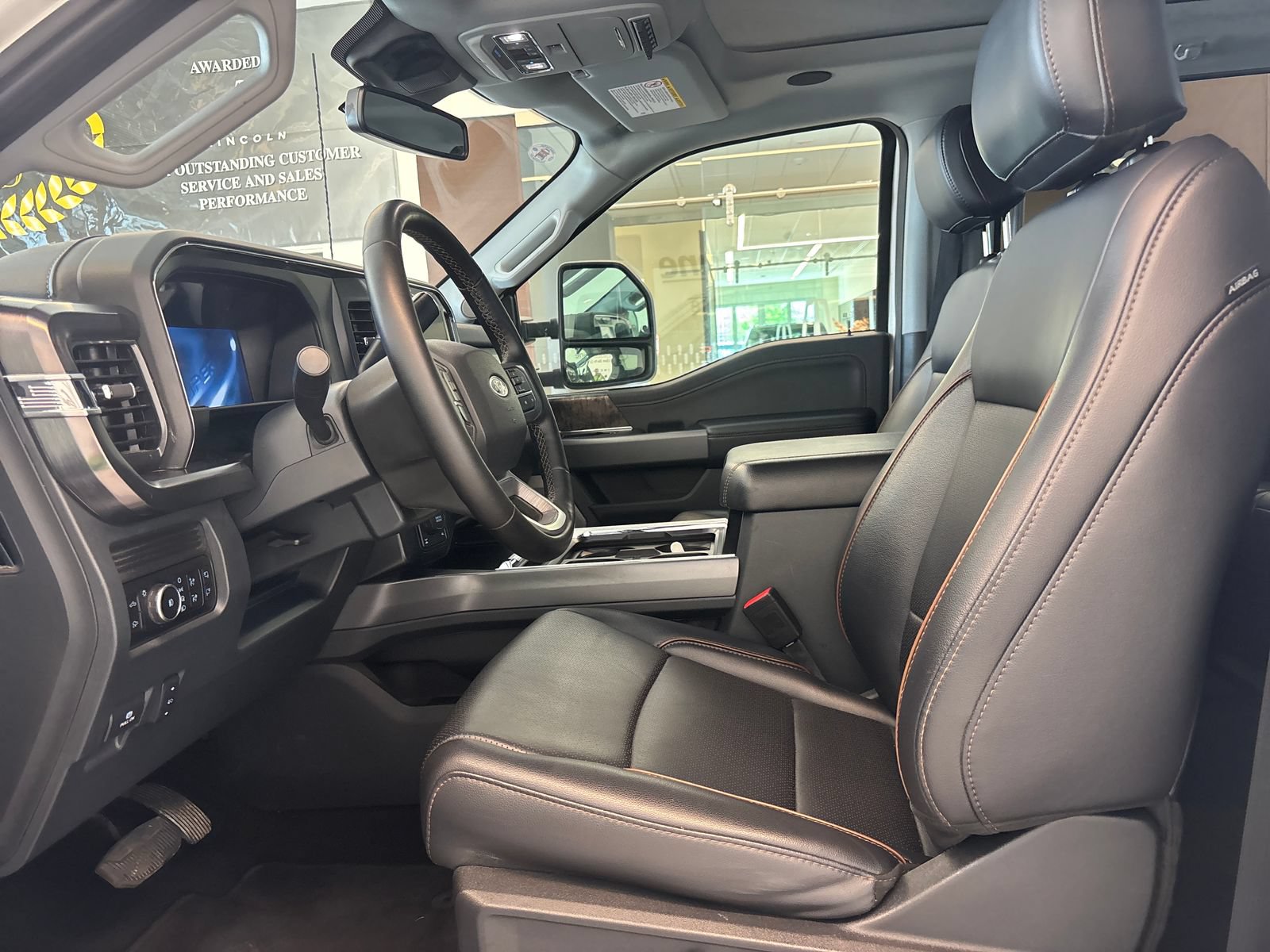 Certified 2025 Ford F250 Lariat w/ Lariat Ultimate Package AWD/4WD image 12