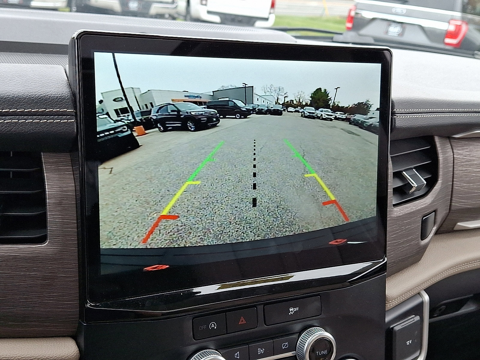 Certified 2024 Ford Expedition Limited image 21