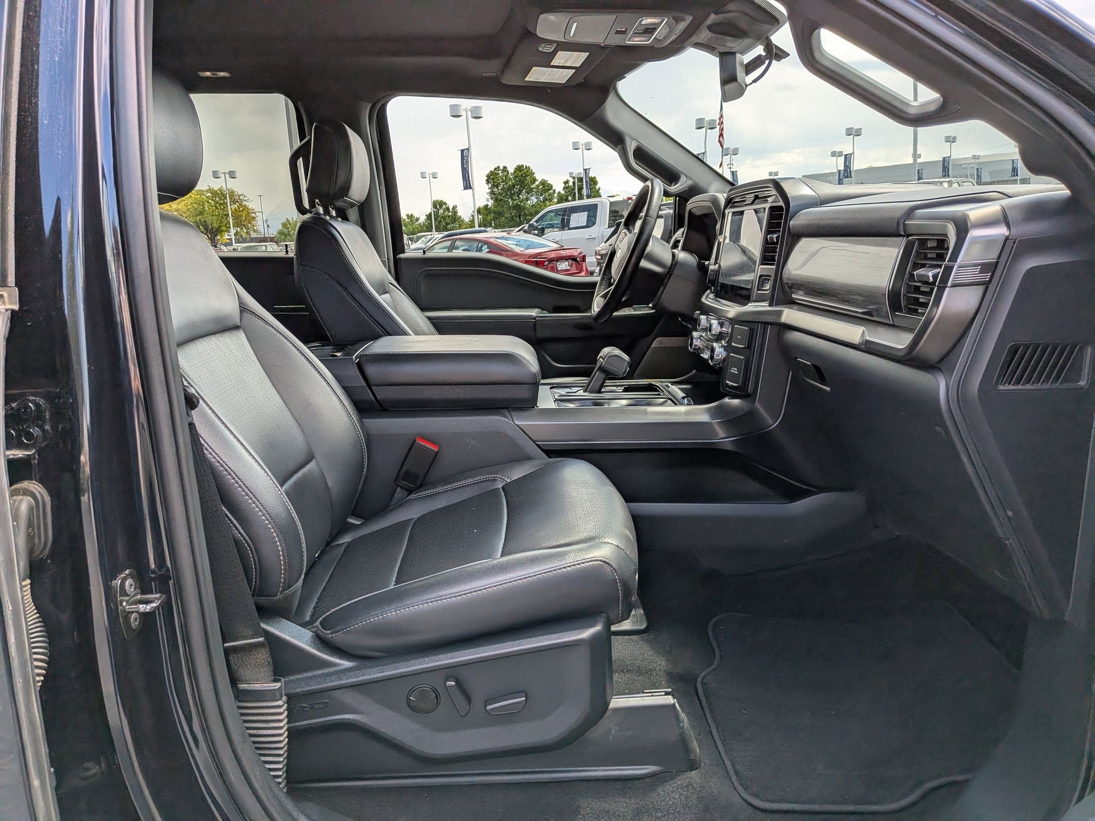 Certified 2025 Ford F150 Lariat AWD/4WD image 33