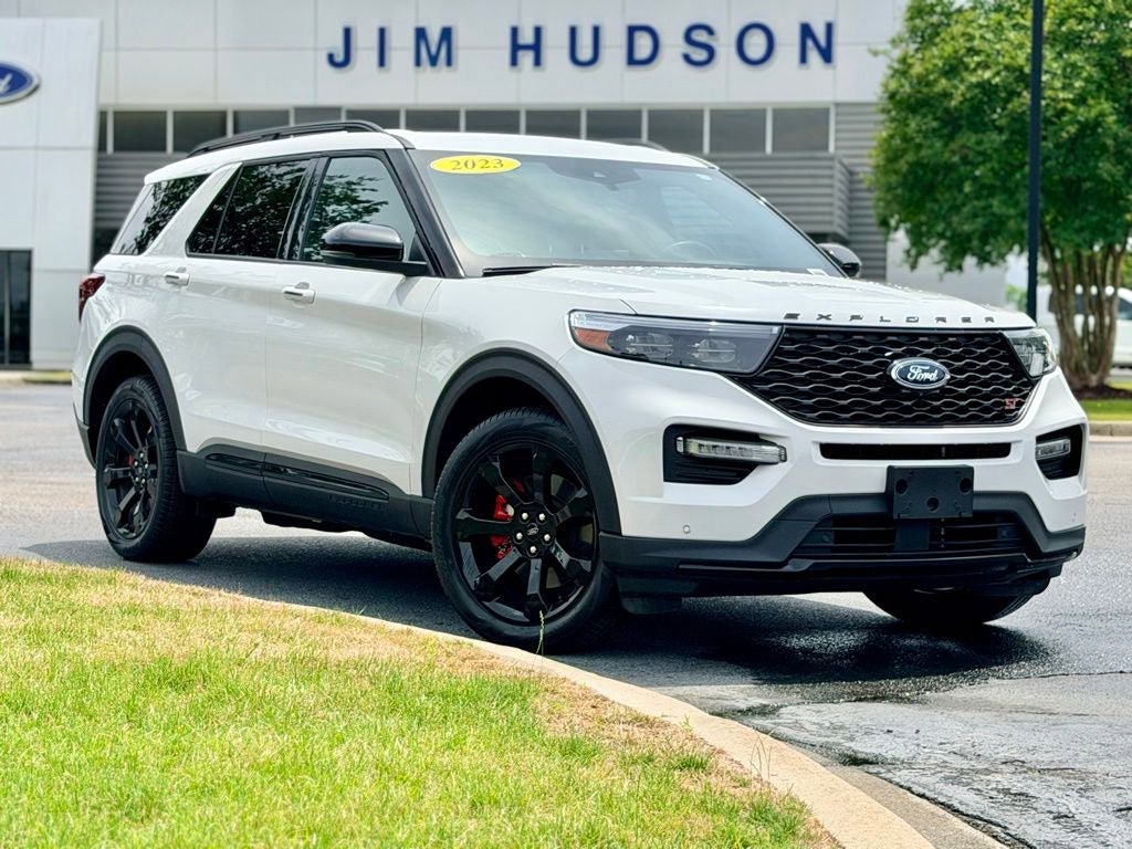 Certified 2023 Ford Explorer ST w/ Equipment Group 401A AWD/4WD image 2