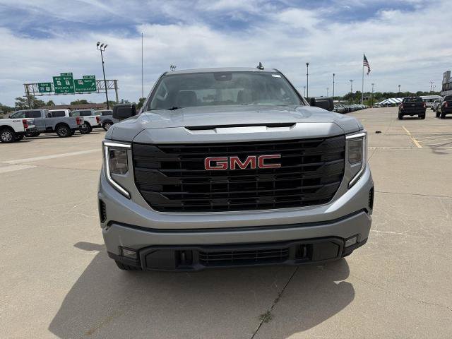 Used 2024 GMC Sierra 1500 Elevation AWD/4WD image 3