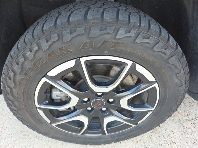 Used 2025 Jeep Compass Trailhawk AWD/4WD image 13
