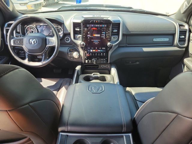 Used 2023 RAM 1500 Laramie AWD/4WD image 19