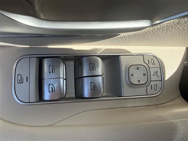 Used 2024 Mercedes-Benz GLE 450e 4MATIC image 24