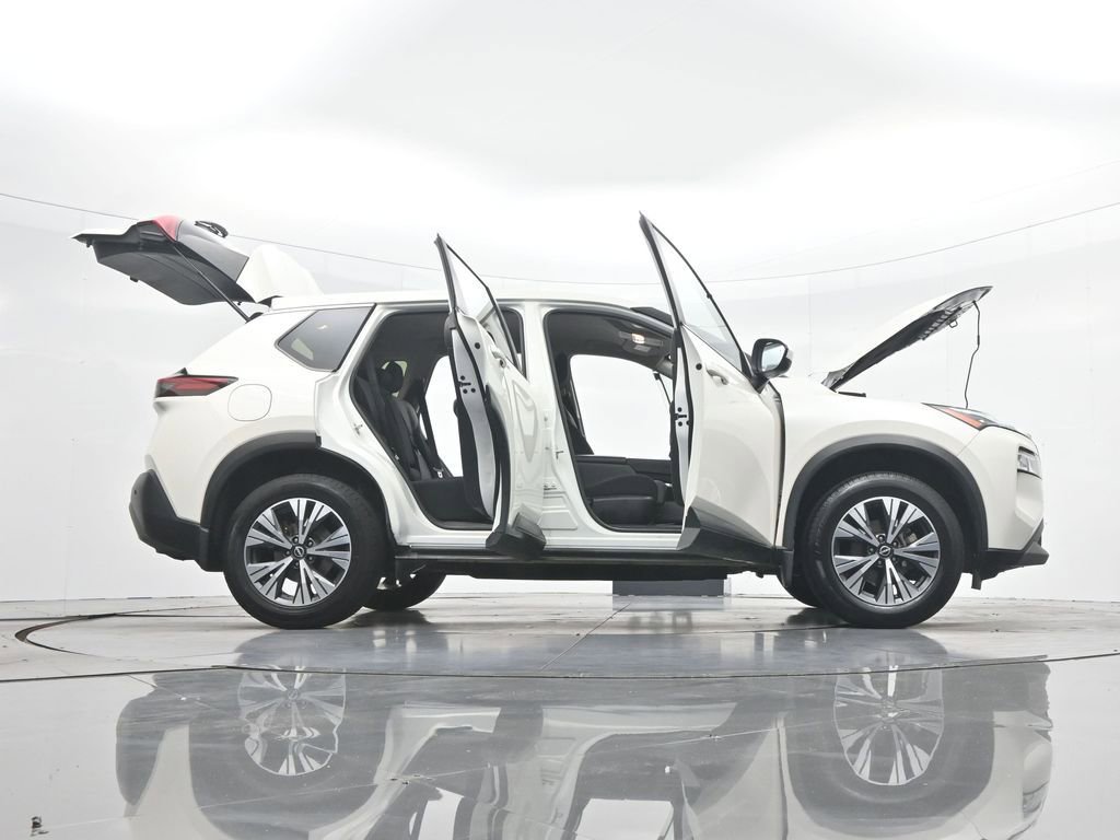 Used 2023 Nissan Rogue SV FWD image 45