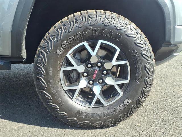 Used 2024 GMC Canyon AT4X image 23