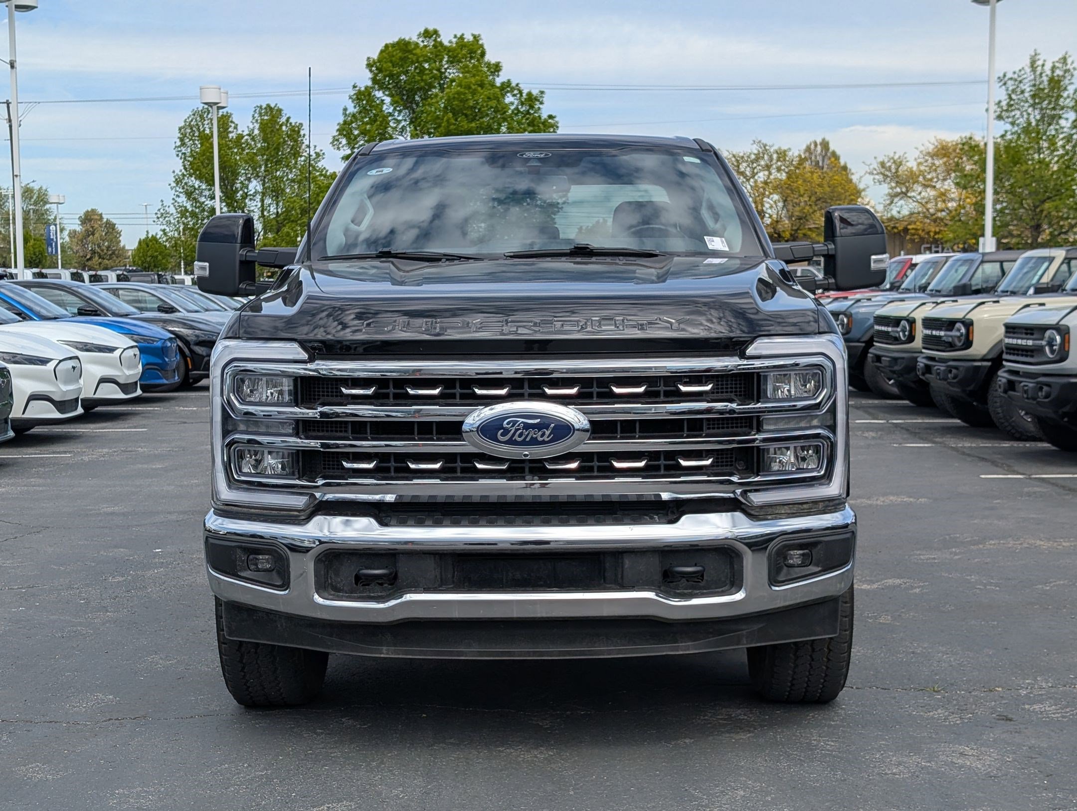 Certified 2025 Ford F350 Lariat AWD/4WD image 13