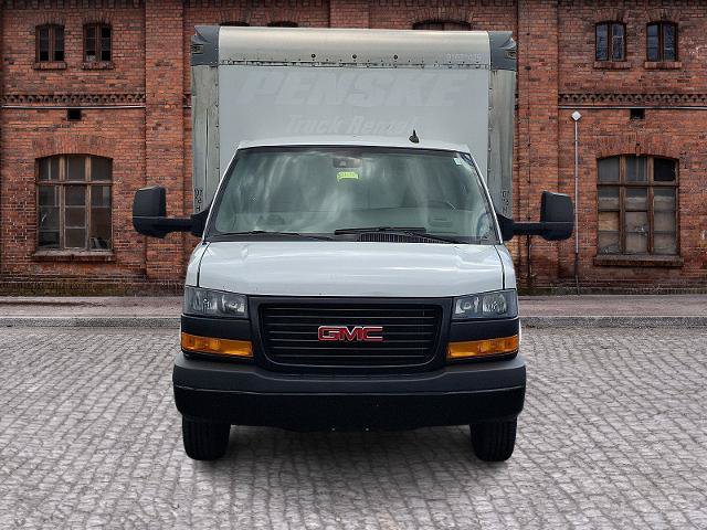 Used 2021 GMC Savana 3500 Extended w/ Power Convenience Package RWD image 2