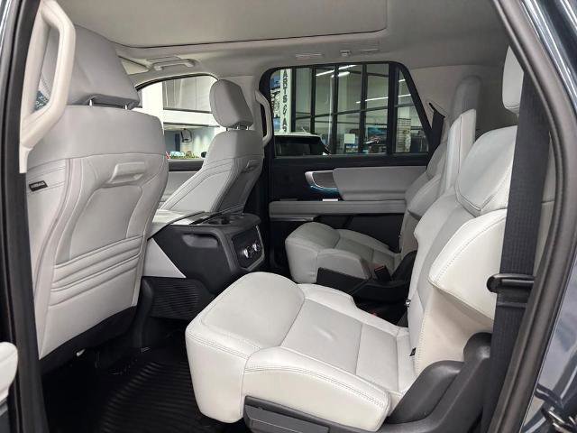 Certified 2025 Ford Expedition Max Platinum w/ Driver's Package AWD/4WD image 11
