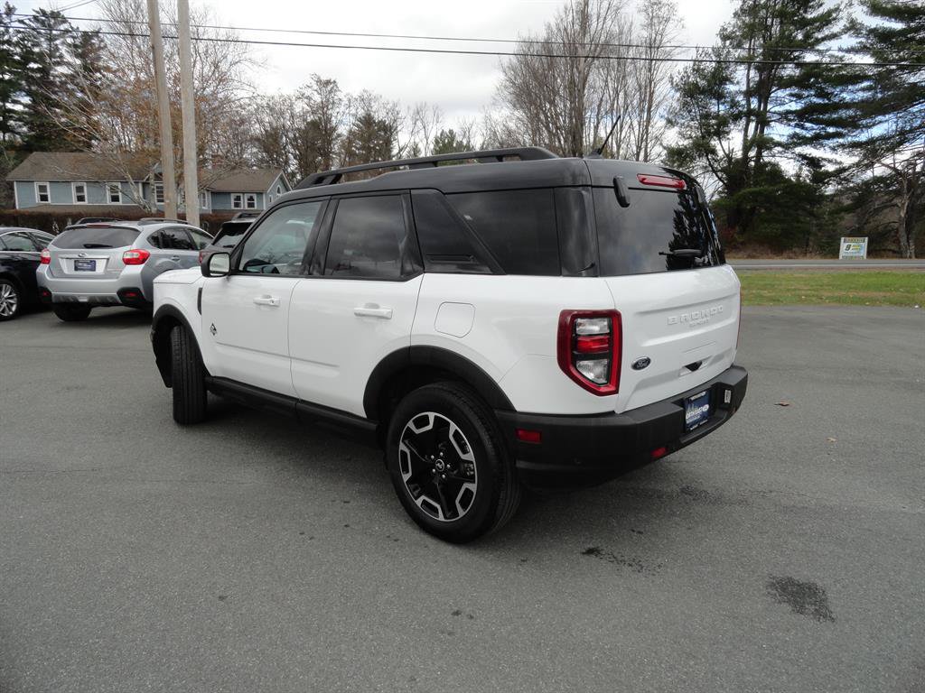 Certified 2024 Ford Bronco Sport Outer Banks AWD/4WD image 7