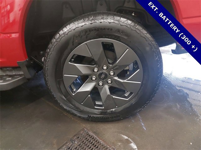 Certified 2025 Ford F150 Lightning Lariat w/ Max Trailer Tow Package image 32