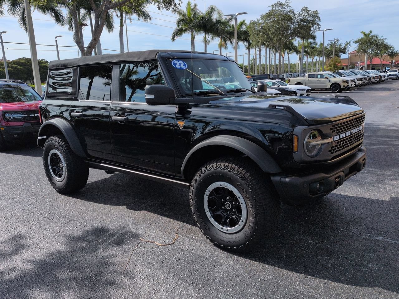 Certified 2022 Ford Bronco Badlands AWD/4WD image 2