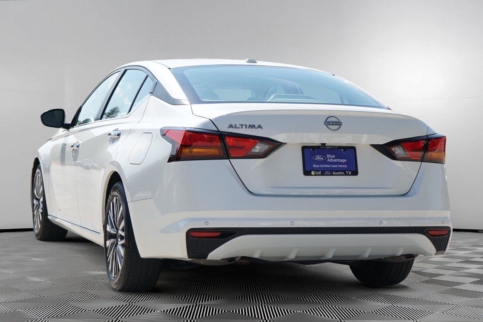 Used 2025 Nissan Altima 2.5 SV FWD image 6