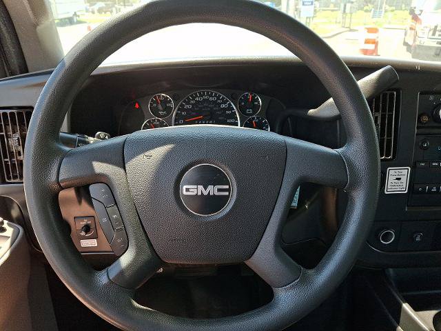 Used 2021 GMC Savana 3500 Extended w/ Power Convenience Package RWD image 17