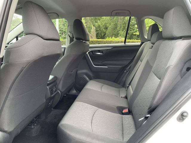 Used 2021 Toyota RAV4 XLE FWD image 24
