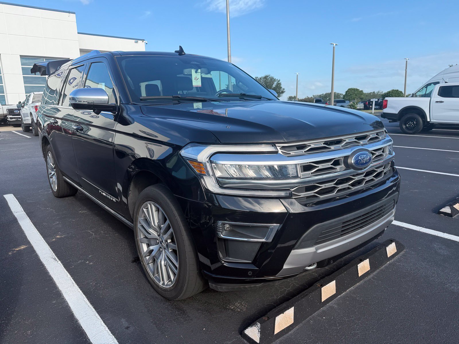 Certified 2023 Ford Expedition Max Platinum AWD/4WD image 1