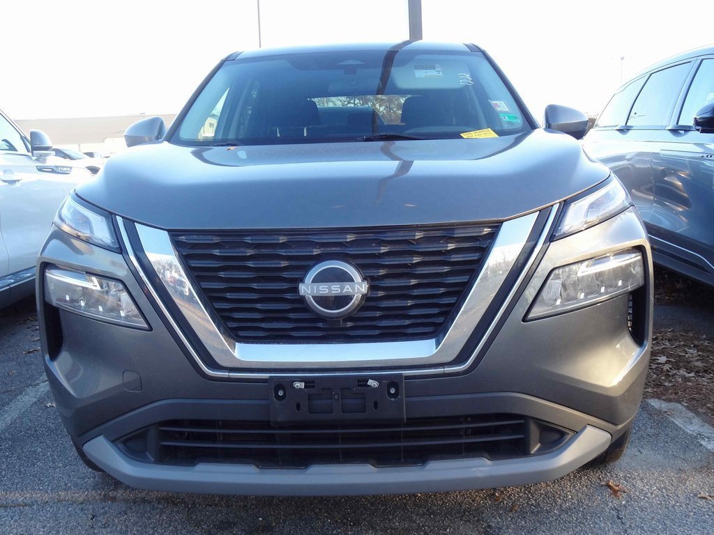 Used 2023 Nissan Rogue SV image 4