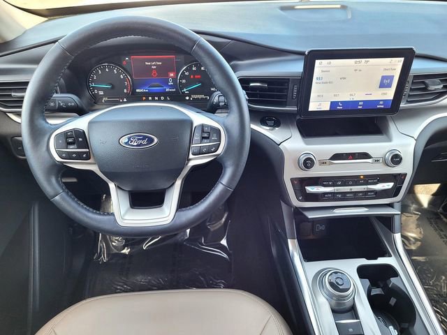 Certified 2022 Ford Explorer XLT w/ Equipment Group 202A image 9