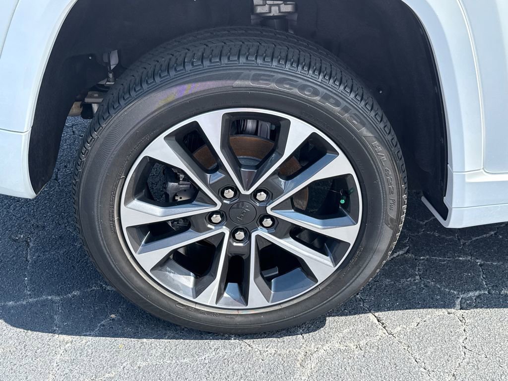 Used 2023 Jeep Grand Cherokee Overland w/ Luxury Tech Group IV image 17