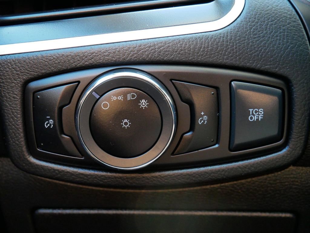 Certified 2024 Ford Edge SEL image 17