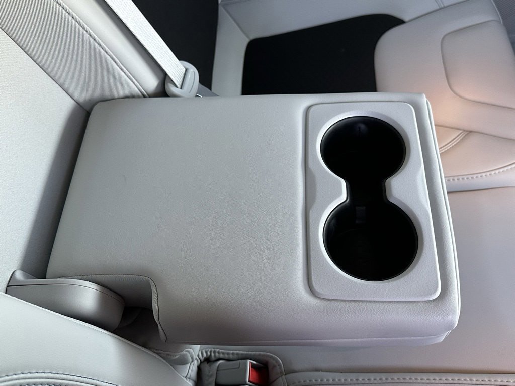 Used 2021 Jeep Cherokee Latitude Plus image 18