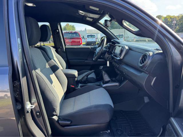 Used 2021 Toyota Tacoma TRD Sport AWD/4WD image 13
