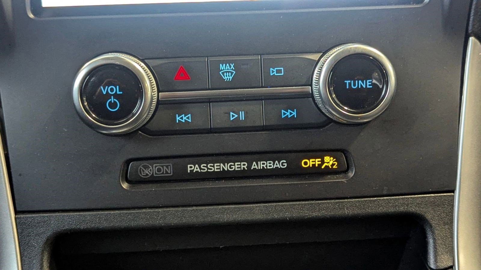 Certified 2024 Ford Edge SEL image 27