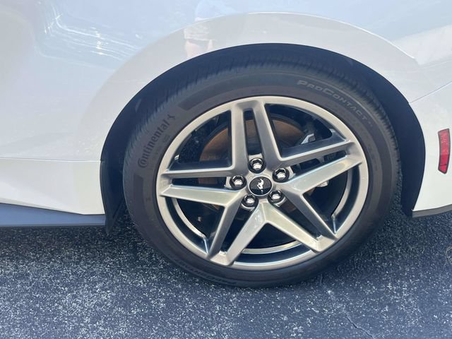Certified 2025 Ford Mustang Coupe RWD image 12