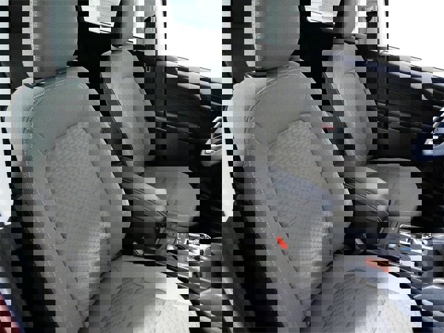 Certified 2022 Ford Escape SE w/ Cold Weather Package image 11