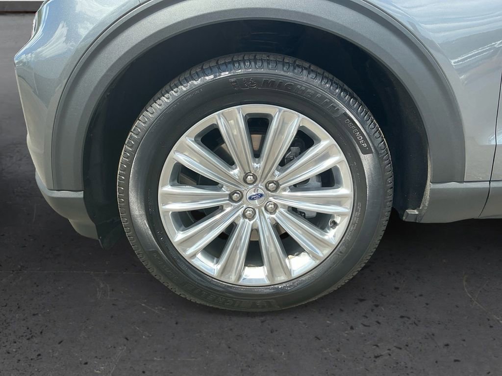 Certified 2023 Ford Explorer Limited w/ Limited Technology Package RWD image 13
