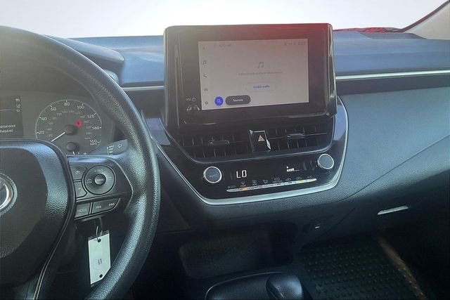 Used 2025 Toyota Corolla LE image 8