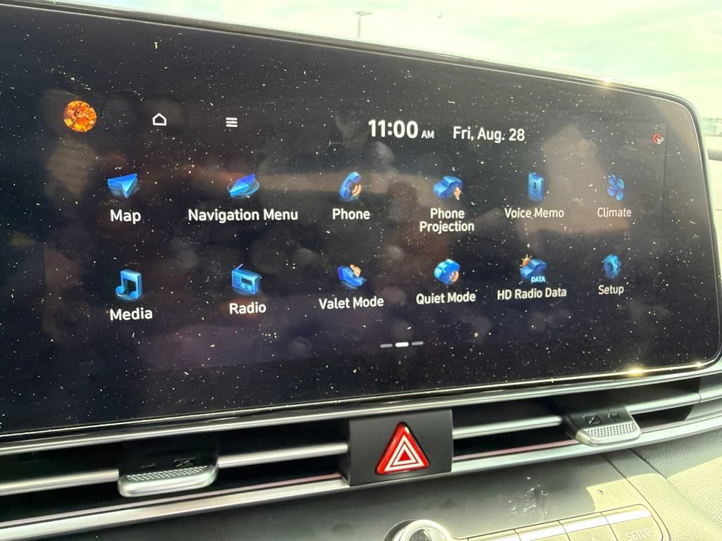 Used 2025 Hyundai Elantra SEL FWD image 31