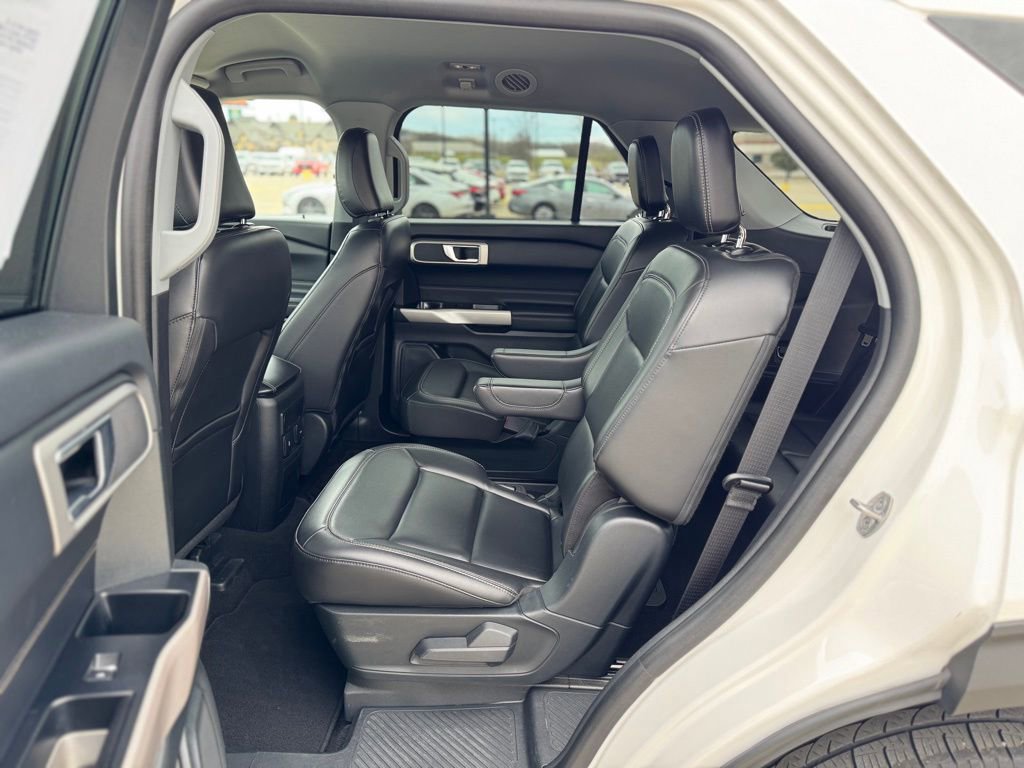 Certified 2023 Ford Explorer XLT w/ Equipment Group 202A image 33