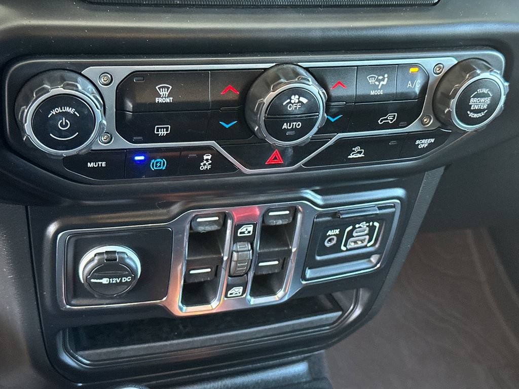 Used 2023 Jeep Wrangler Unlimited AWD/4WD image 18