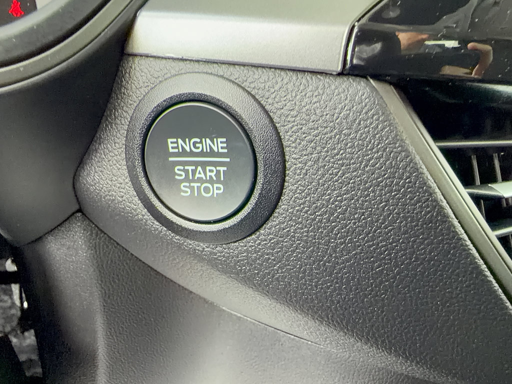 Certified 2025 Ford Escape Active FWD image 23