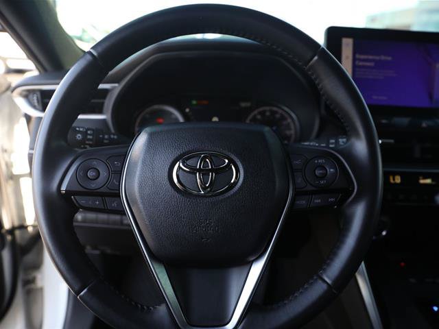 Used 2023 Toyota Venza Nightshade AWD/4WD image 34