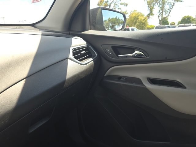 Used 2019 Chevrolet Equinox LS FWD image 14