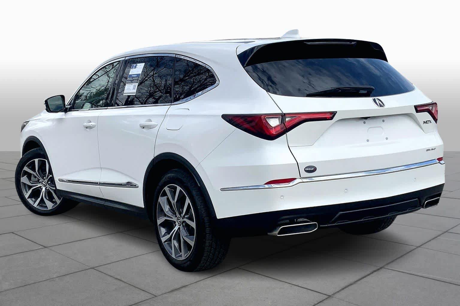 Used 2023 Acura MDX SH-AWD w/ Technology Package image 22