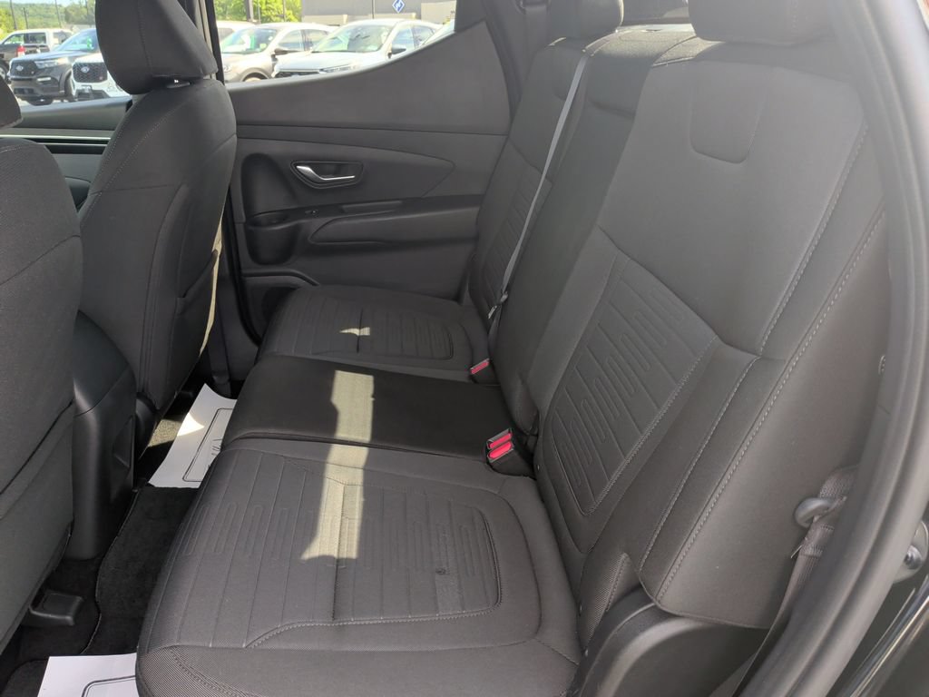 Used 2022 Hyundai Santa Cruz SEL AWD/4WD image 6